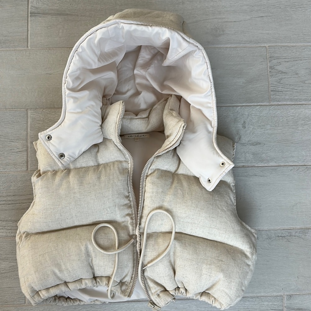 Puffer Vest by Et Clet